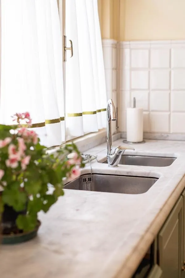 Apartament Terrace At 10 Mins From The Duomo - Homeunity Florencja