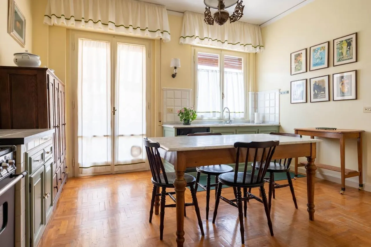 Apartment Terrace At 10 Mins From The Duomo - Homeunity Florence Italy